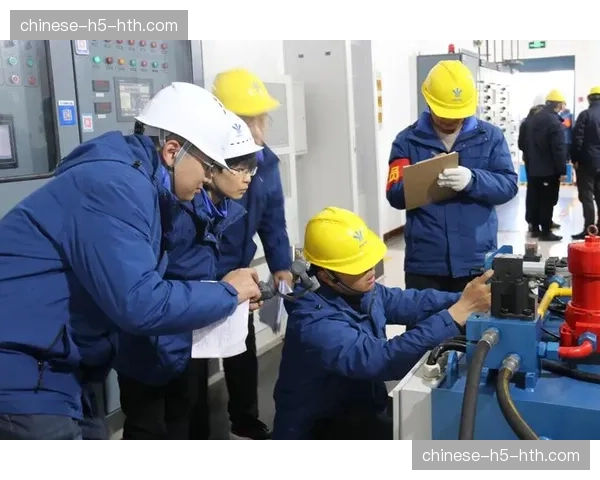 观察：裁判对“垂直起跳”原则的吹罚尺度是否趋于统一