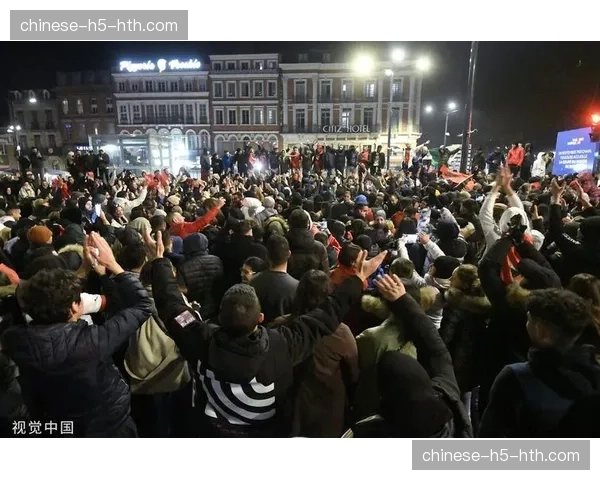 法国警方就马赛主场赛后发生的极端球迷冲突事件展开调查