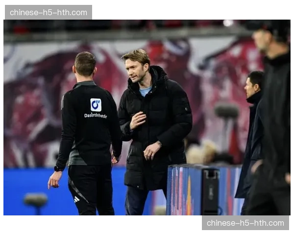 勒沃库森体育总监罗尔费斯接受专访,谈论球队长期规划 勒沃库森体育总监罗尔费斯接受专访,谈论球队长期规划