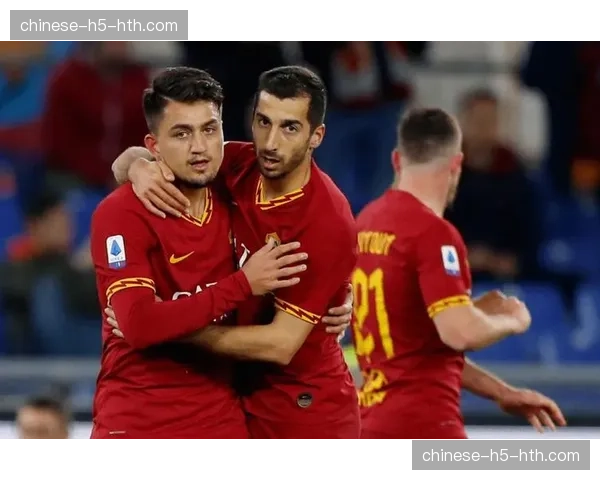 罗马赛前训练重点演练高位压迫,应对莱切后场传导体系 罗马赛前训练重点演练高位压迫,应对莱切后场传导体系